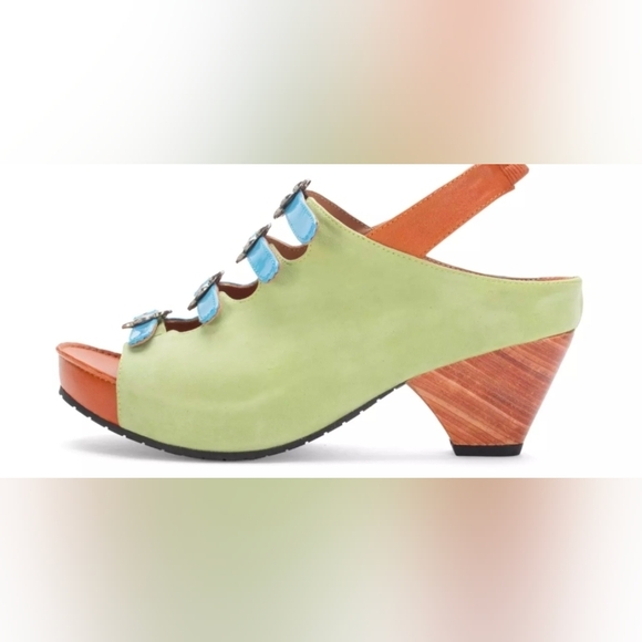 John Fluevog Shoes - Stylish Green Slingback Women's ShoesLexi
Multi-Buckle